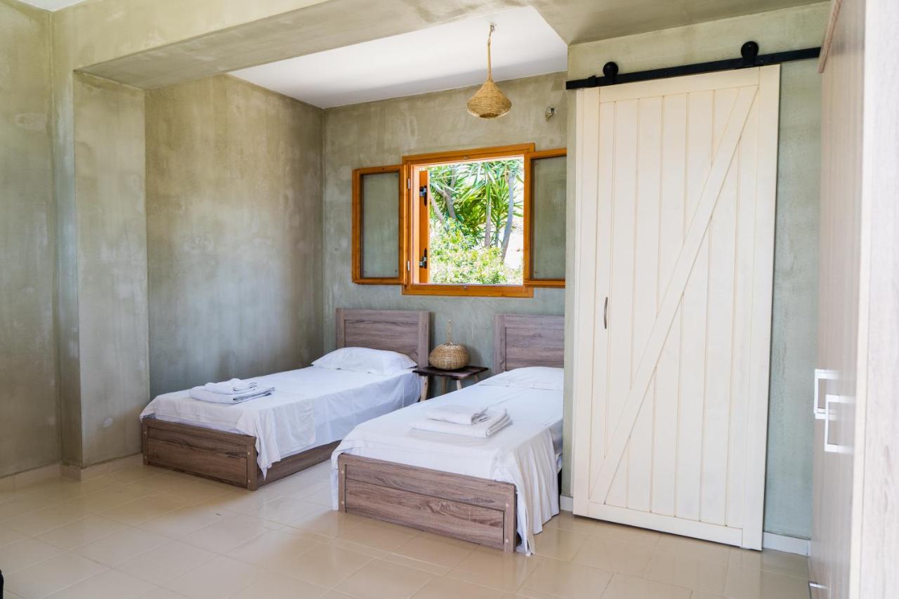 Exoristoi Nature Suites 가브도스 외부 사진