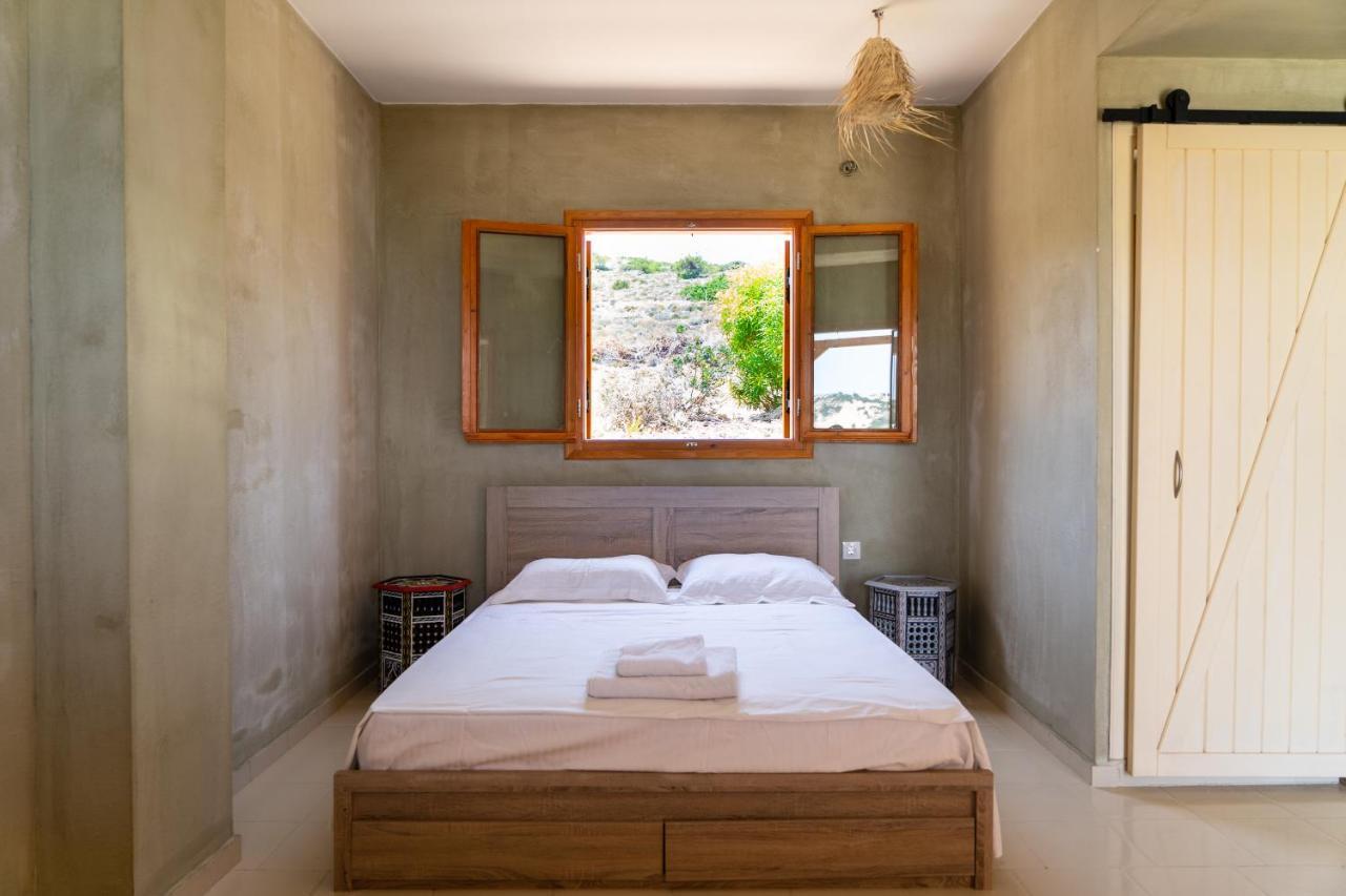 Exoristoi Nature Suites 가브도스 외부 사진
