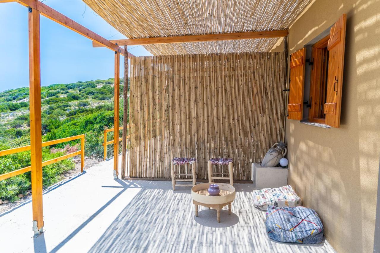 Exoristoi Nature Suites 가브도스 외부 사진